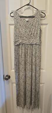 J. Jill Sleeveless Knit Maxi Dress in Green and White Floral Print